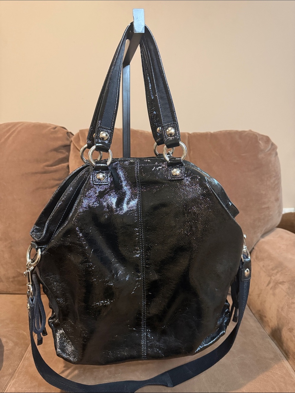 Coach Poppy Black Patent Shoulder Bag with Silver Hardware - Picture 4 of 8